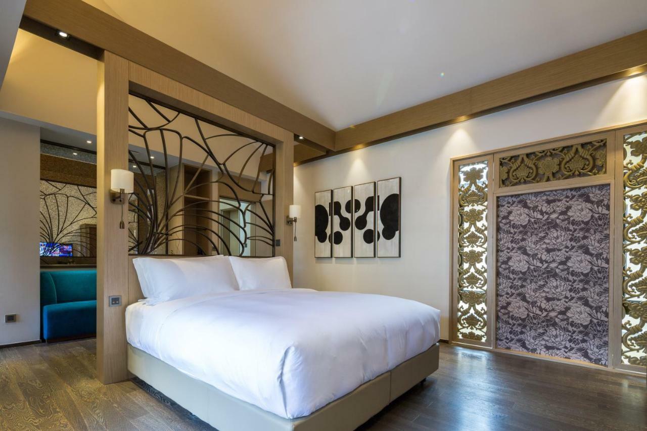 Howard Johnson Jinlin Plaza Lijiang Lijiang  Zewnętrze zdjęcie
