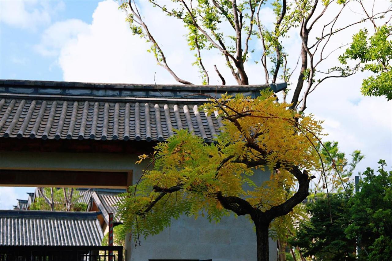 Howard Johnson Jinlin Plaza Lijiang Lijiang  Zewnętrze zdjęcie