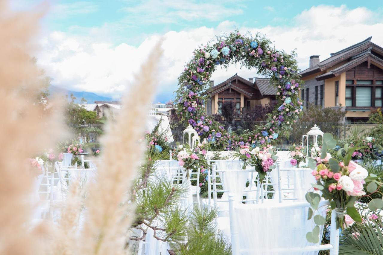 Howard Johnson Jinlin Plaza Lijiang Lijiang  Zewnętrze zdjęcie